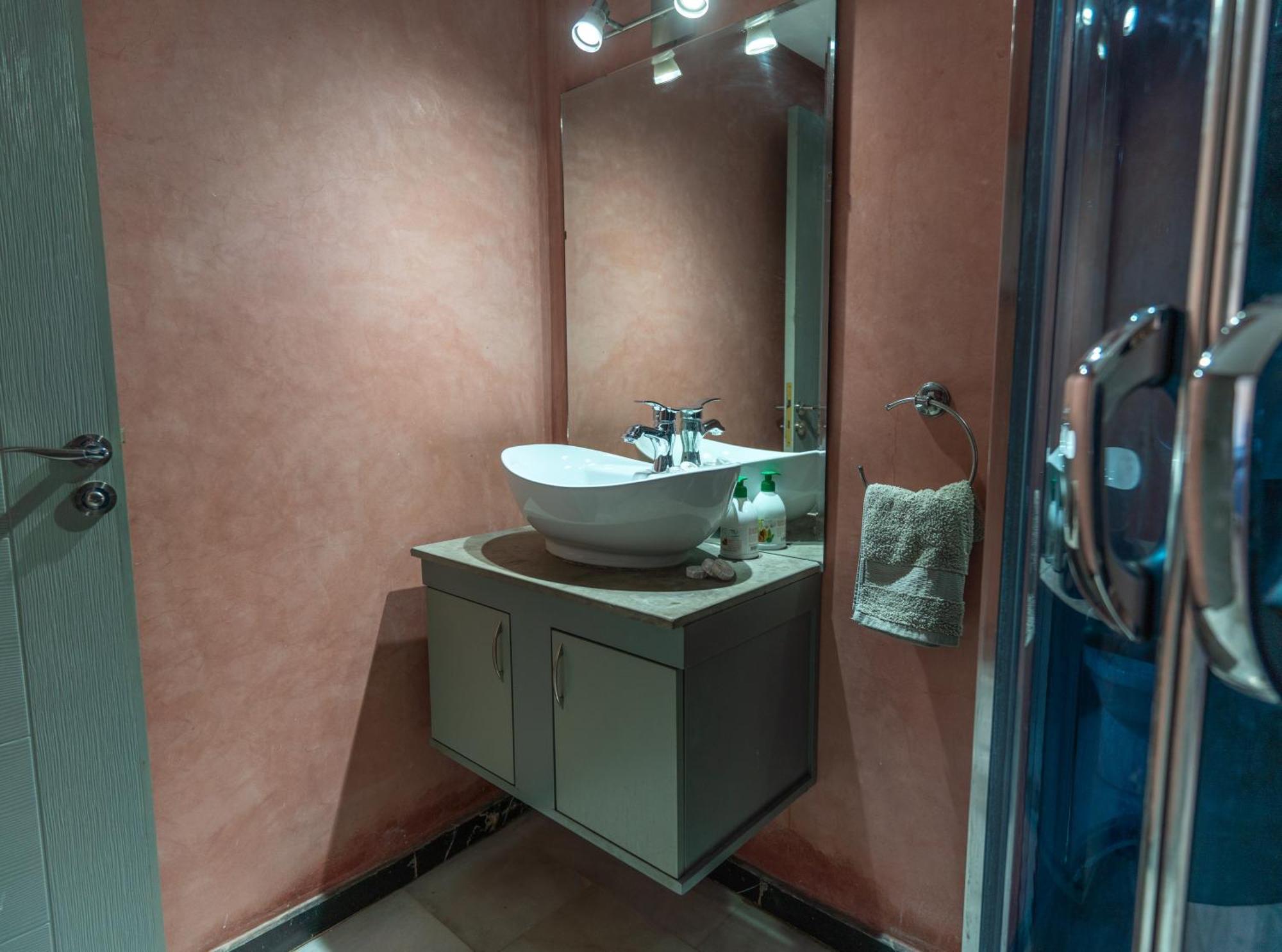 Bel Appartement Au Coeur De Gueliz 마라케시 외부 사진